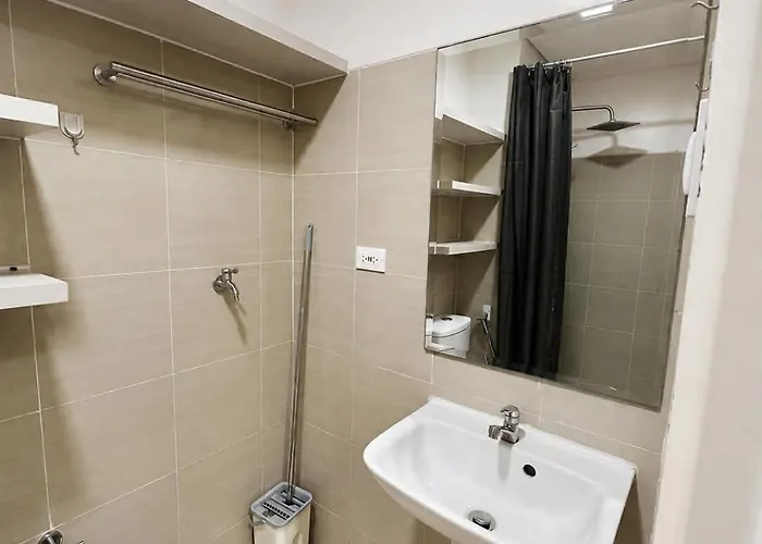 18102 Shore Residences Tower C1 Aparthotel Manila